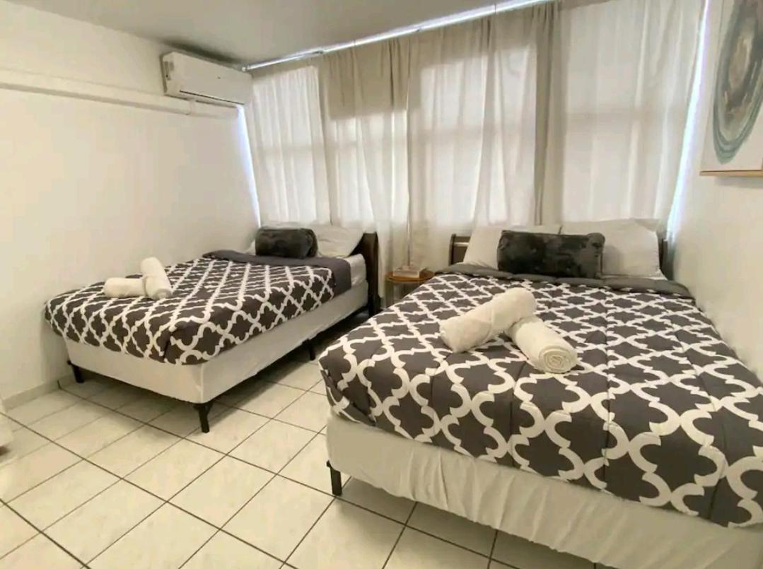 Marbella Apartments San Juan Eksteriør billede