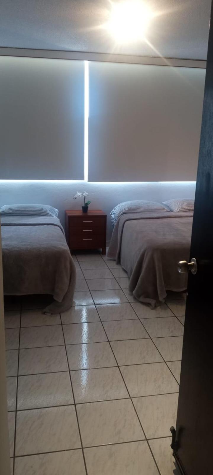 Marbella Apartments San Juan Værelse billede